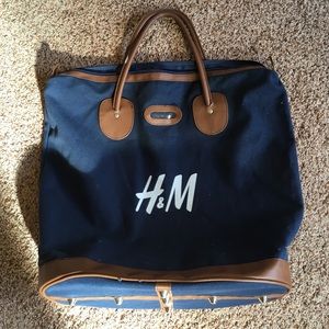H & M travel bag